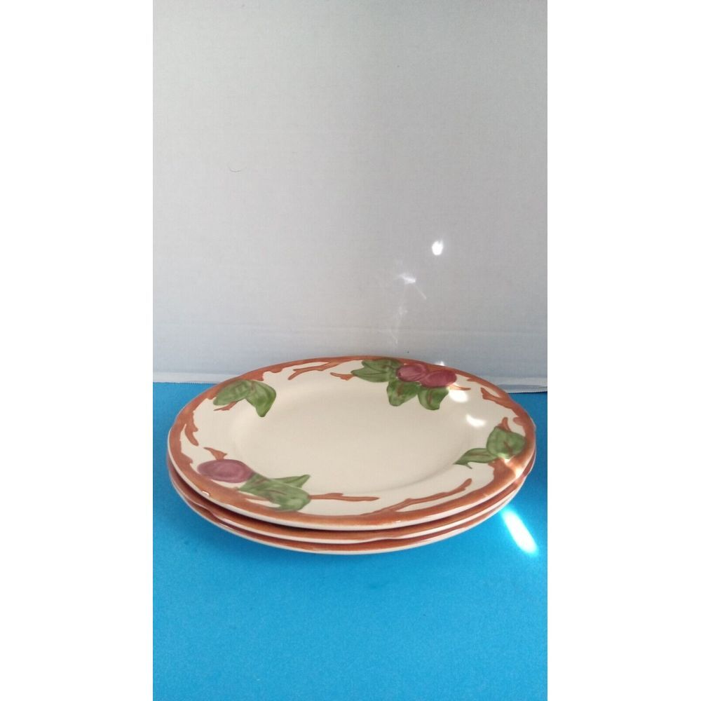 Set of 3 Vintage Franciscan Earthenware Apple Dinner Plates‎  England  10.5